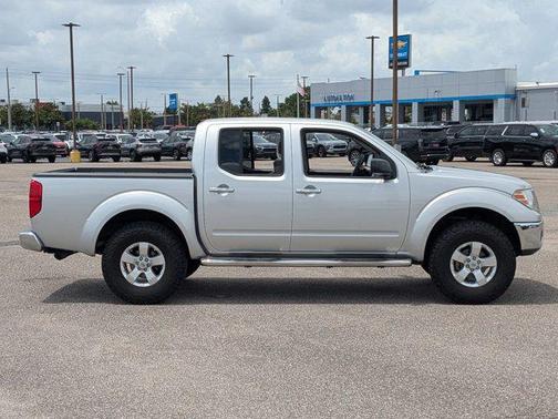 Radiant Silver 2010 Nissan Frontier SE