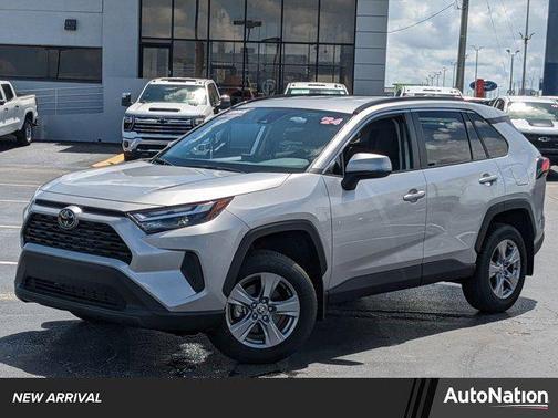 2024 Toyota RAV4 XLE