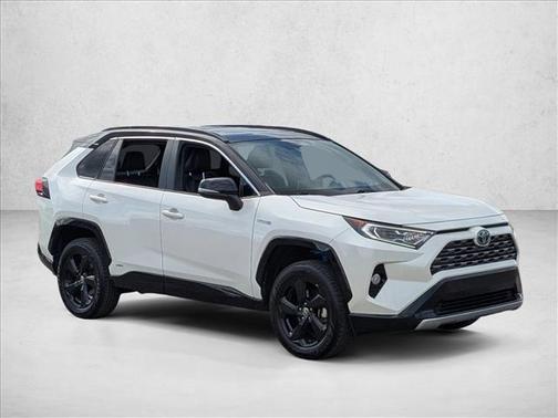 2021 Toyota RAV4 Hybrid SE