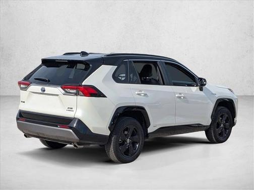 2021 Toyota RAV4 Hybrid SE
