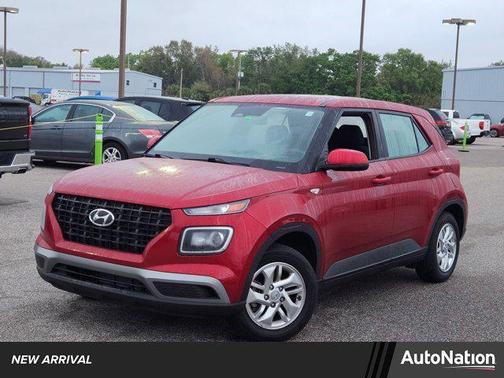 2023 Hyundai VENUE SE