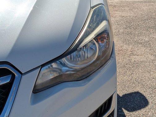 2015 Subaru Impreza 2.0i