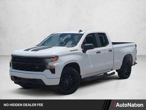 Summit White 2022 Chevrolet Silverado 1500 Custom
