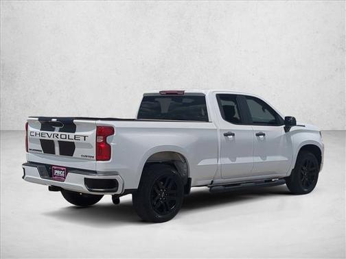 Summit White 2022 Chevrolet Silverado 1500 Custom