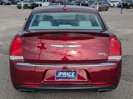 2015 Chrysler 300C Base