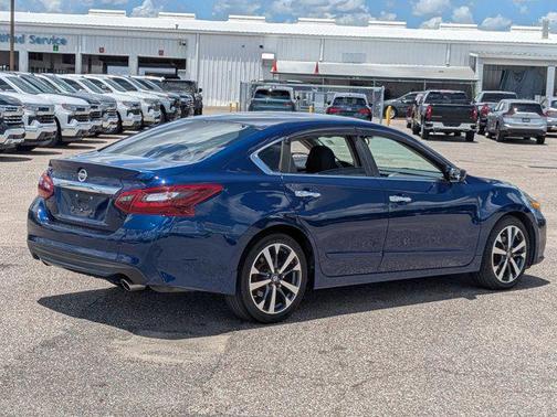2017 Nissan Altima 2.5 SR
