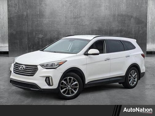 2017 Hyundai SANTA FE SE