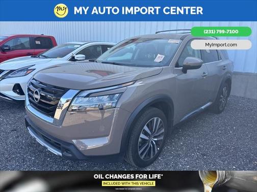 2024 Nissan Pathfinder Platinum