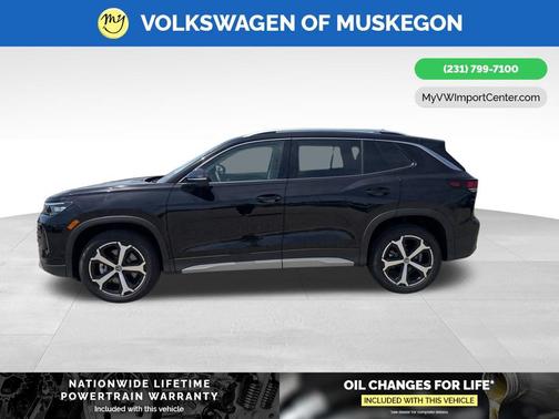 Deep Black Pearl 2026 Volkswagen Tiguan 2.0T SE 4MOTION