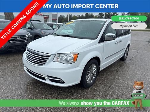 2016 Chrysler Town & Country Touring-L