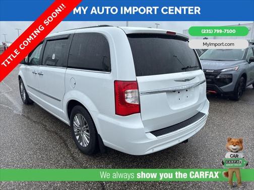 2016 Chrysler Town & Country Touring-L