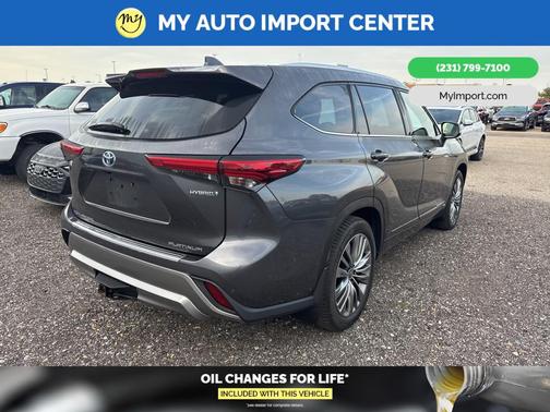 2021 Toyota Highlander Hybrid Platinum