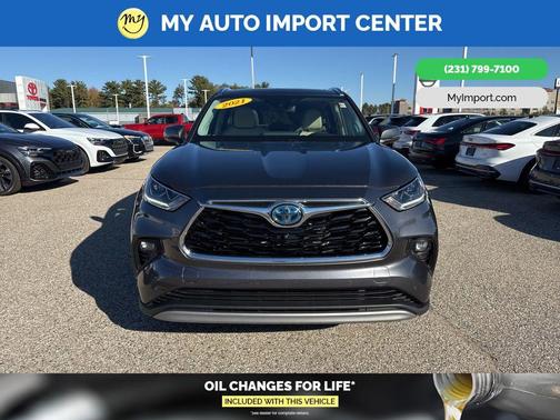 2021 Toyota Highlander Hybrid Platinum