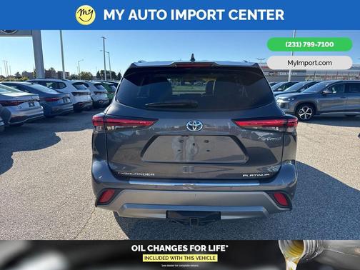 2021 Toyota Highlander Hybrid Platinum