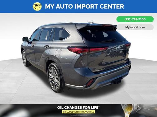 2021 Toyota Highlander Hybrid Platinum