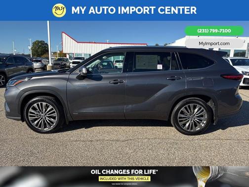 2021 Toyota Highlander Hybrid Platinum