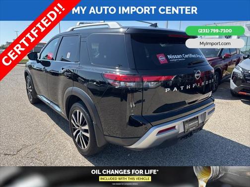 2024 Nissan Pathfinder Platinum