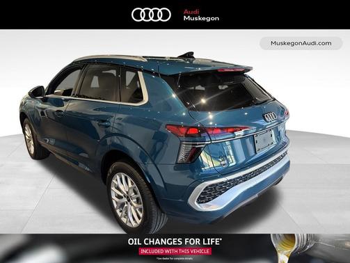 Malpelo Blue Metallic 2026 Audi Q3 S line