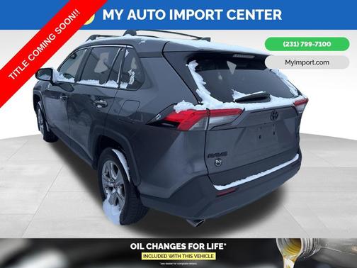 2022 Toyota RAV4 XLE