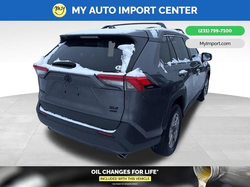 2022 Toyota RAV4 XLE