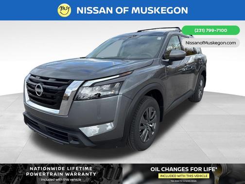 2025 Nissan Pathfinder SV