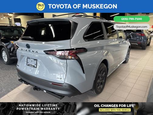 2025 Toyota Sienna Woodland Edition