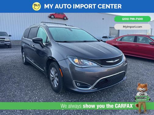 2017 Chrysler Pacifica Touring-L