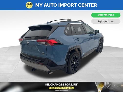 2022 Toyota RAV4 Hybrid SE