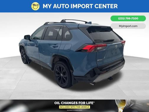 2022 Toyota RAV4 Hybrid SE