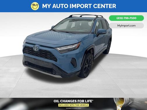 2022 Toyota RAV4 Hybrid SE