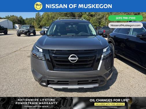 2025 Nissan Pathfinder Platinum 4WD