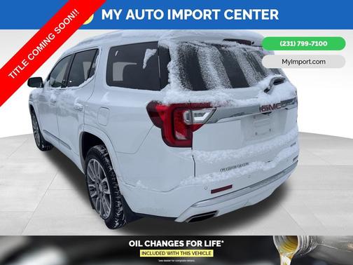 2023 GMC Acadia Denali