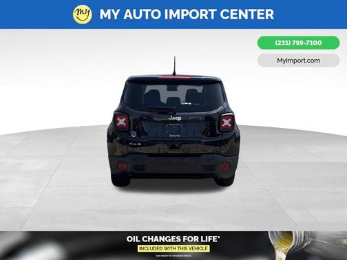 Black Clearcoat 2023 Jeep Renegade Latitude