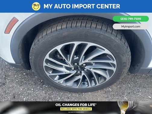 White Platinum Clearcoat Metallic 2019 Lincoln Nautilus Reserve