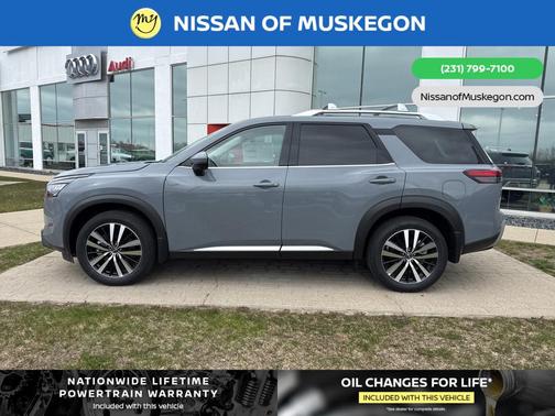 2025 Nissan Pathfinder Platinum