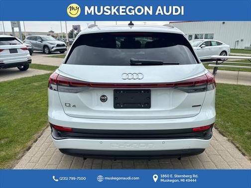 2024 Audi Q4 e-tron Premium Plus