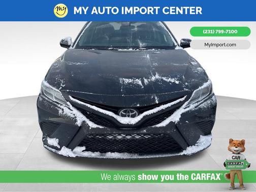 2020 Toyota Camry SE