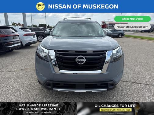 2025 Nissan Pathfinder Platinum 4WD