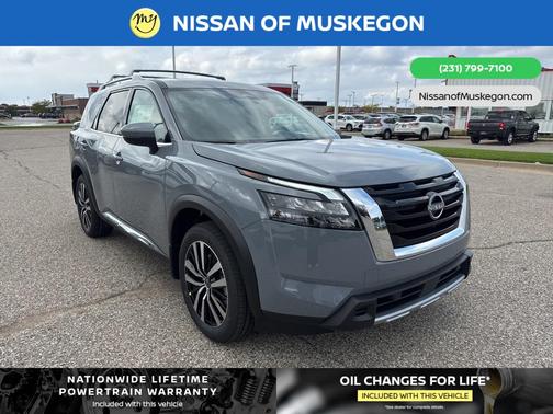 2025 Nissan Pathfinder Platinum 4WD
