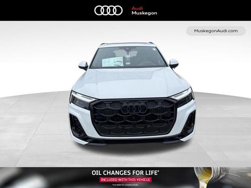 Glacier White Metallic 2026 Audi Q7 55 Prestige