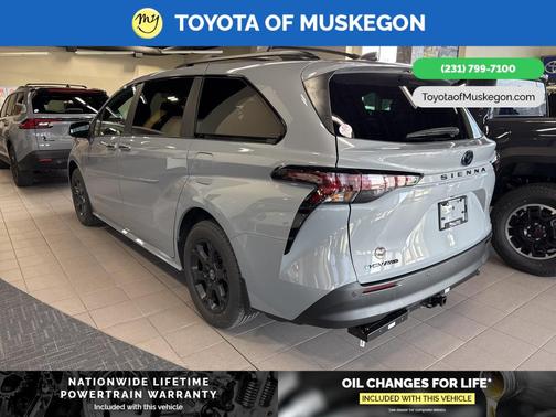 2025 Toyota Sienna Woodland Edition