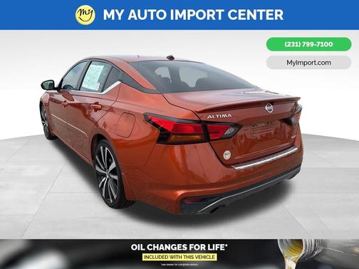 2021 Nissan Altima 2.0 SR
