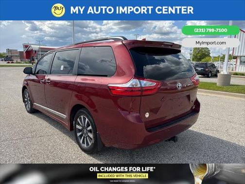 2019 Toyota Sienna XLE