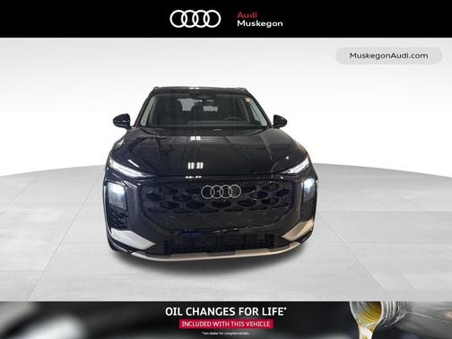 Mythos Black Metallic 2026 Audi Q3 S line