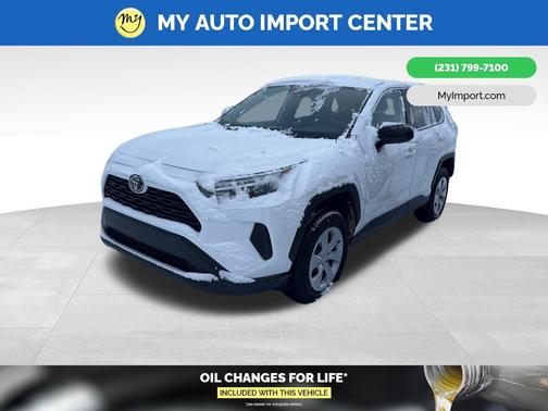 2025 Toyota RAV4 LE