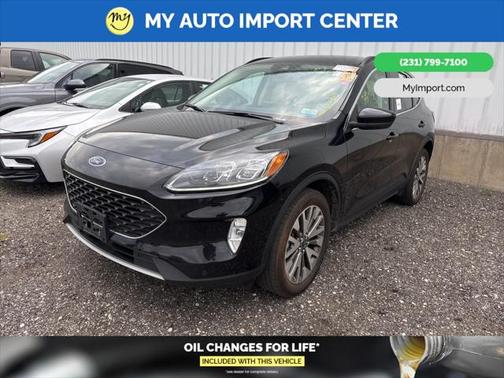 2022 Ford Escape Titanium
