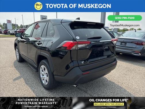 2025 Toyota RAV4 LE