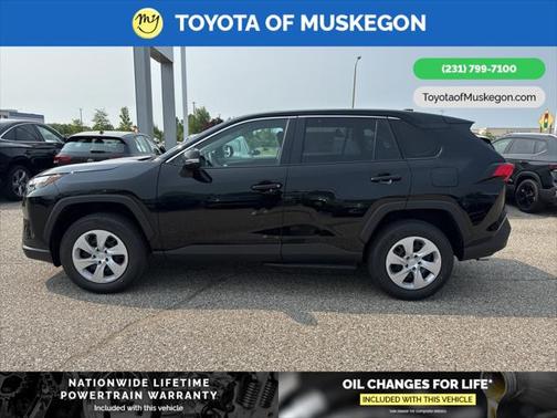 2025 Toyota RAV4 LE