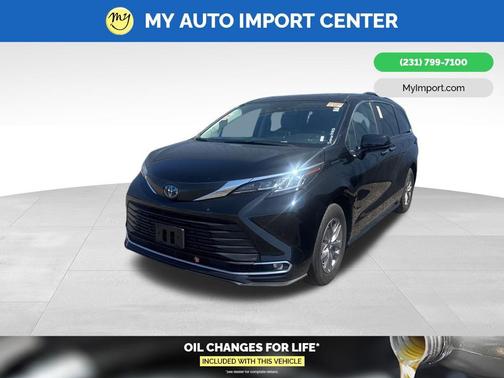 2023 Toyota Sienna XLE