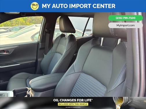 2021 Toyota RAV4 Hybrid SE